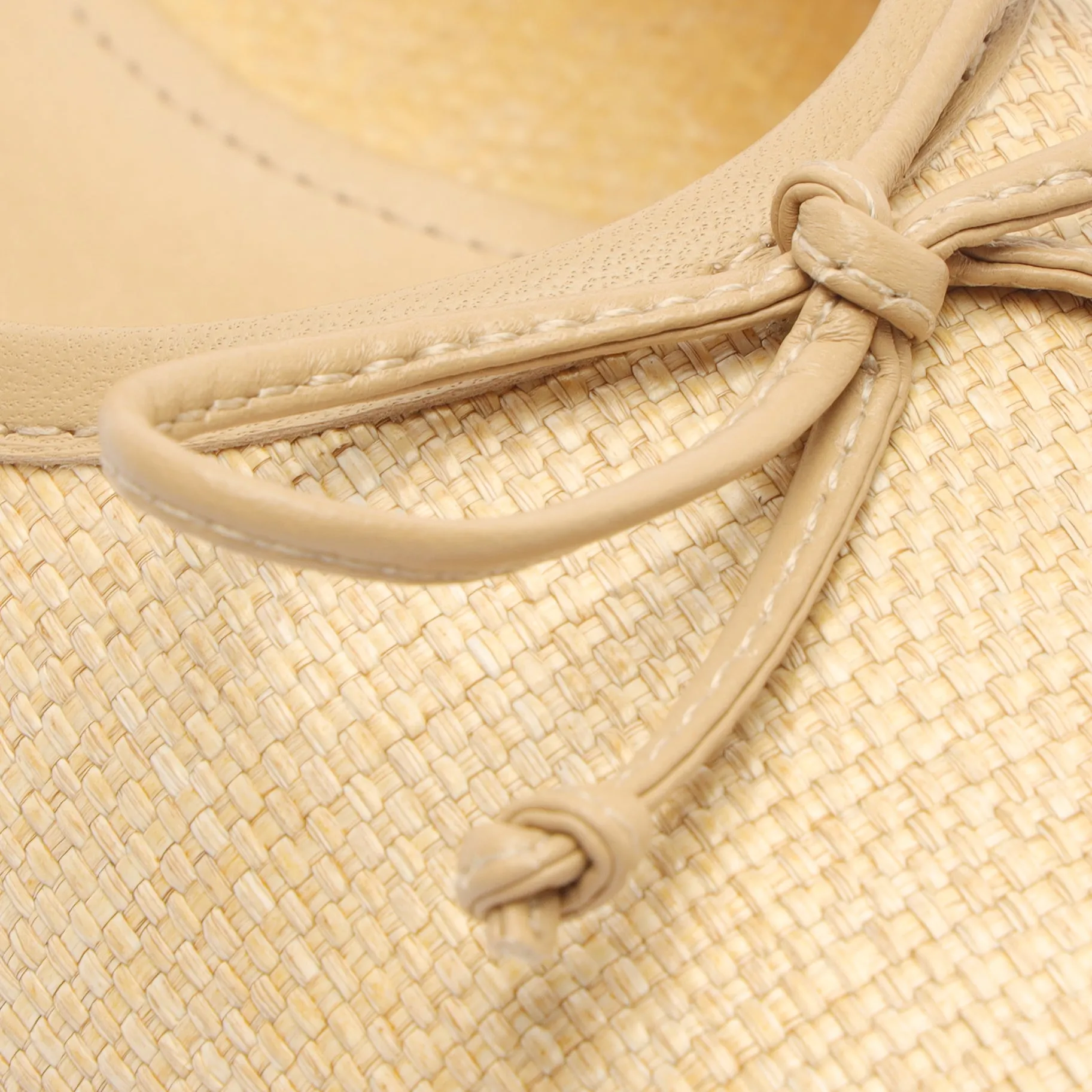 Arissa Straw Flat