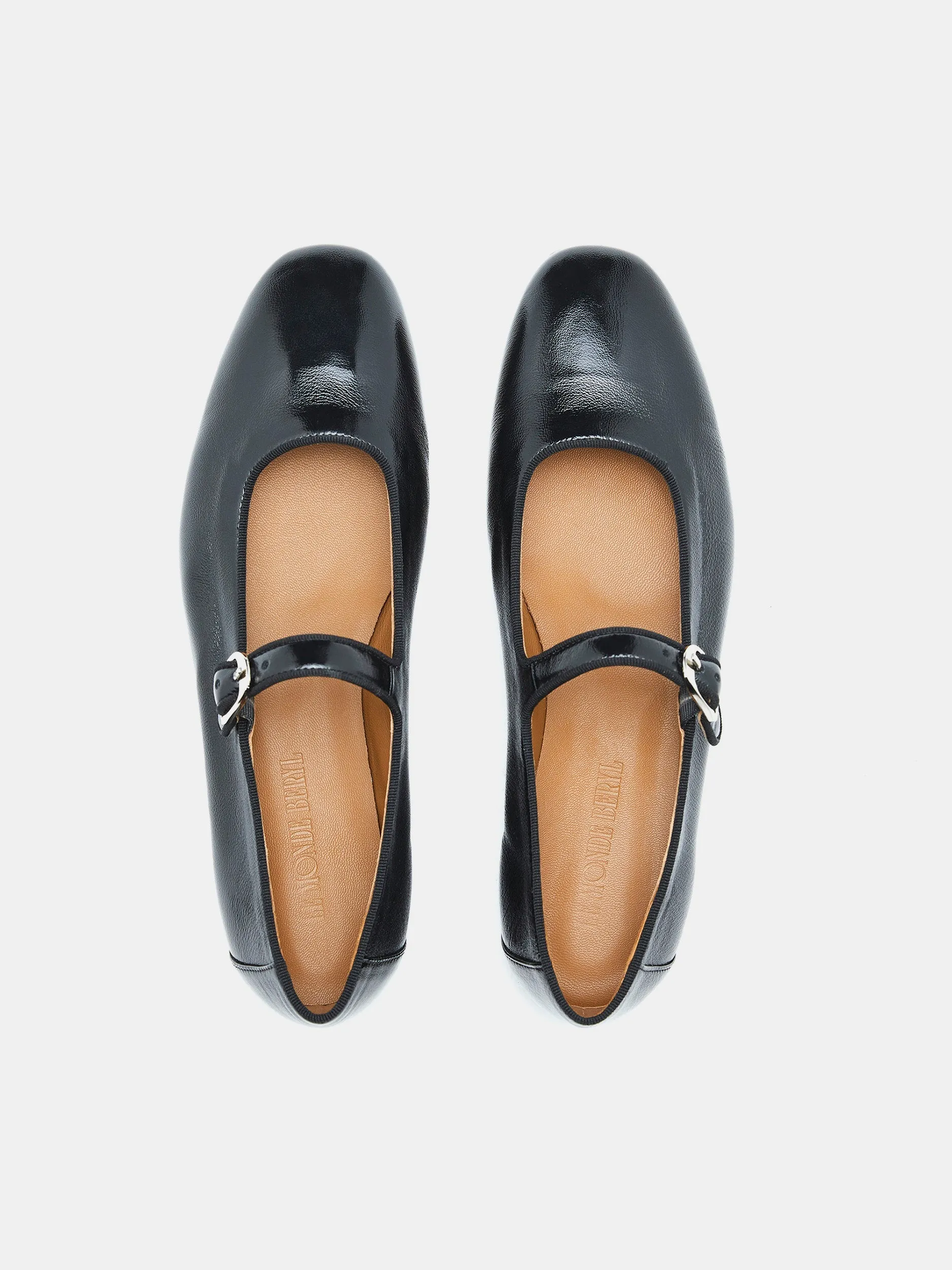 Black patent leather Mary Jane flats