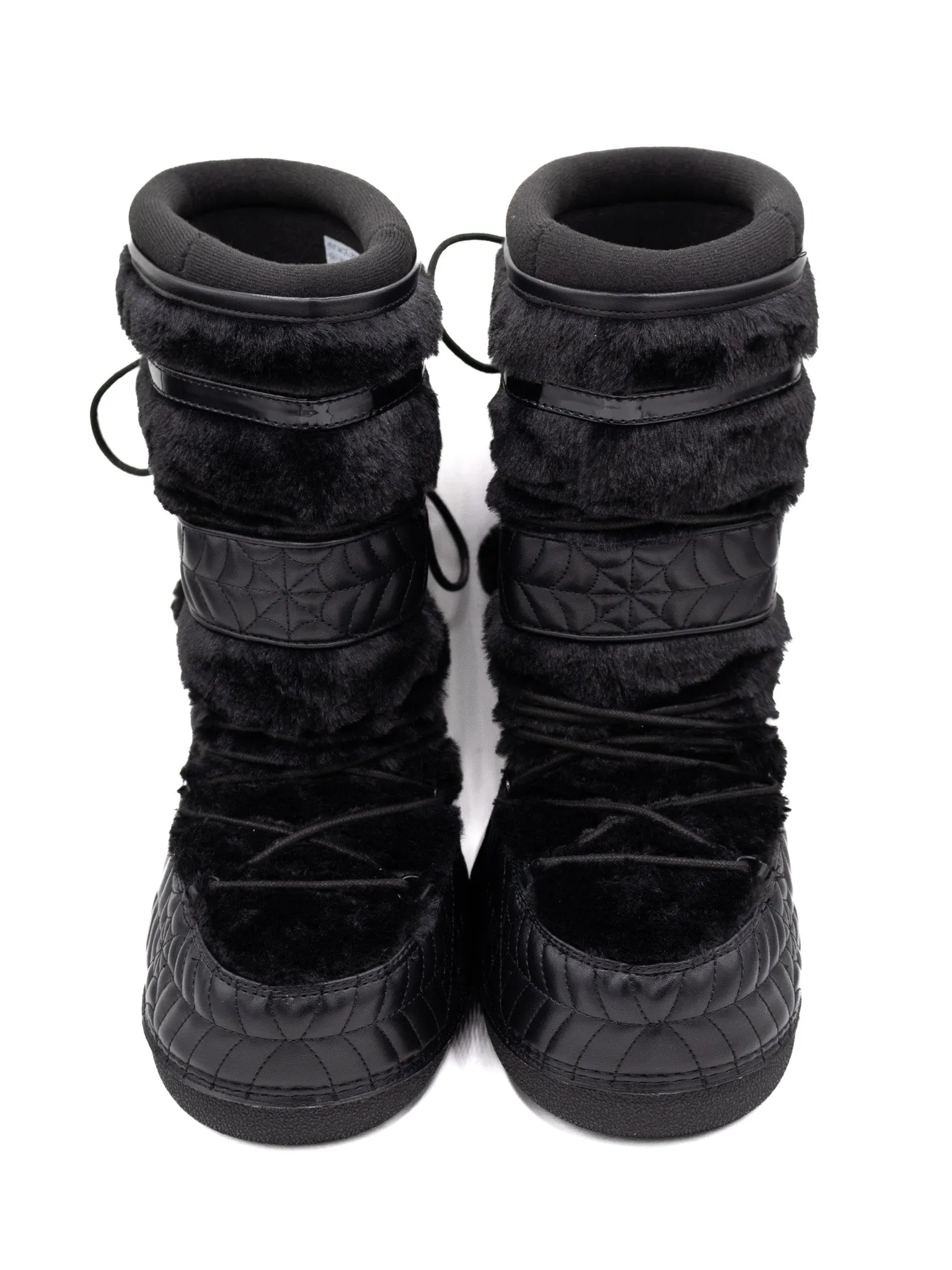 Blackout Web Blizz Boots Y.R.U.