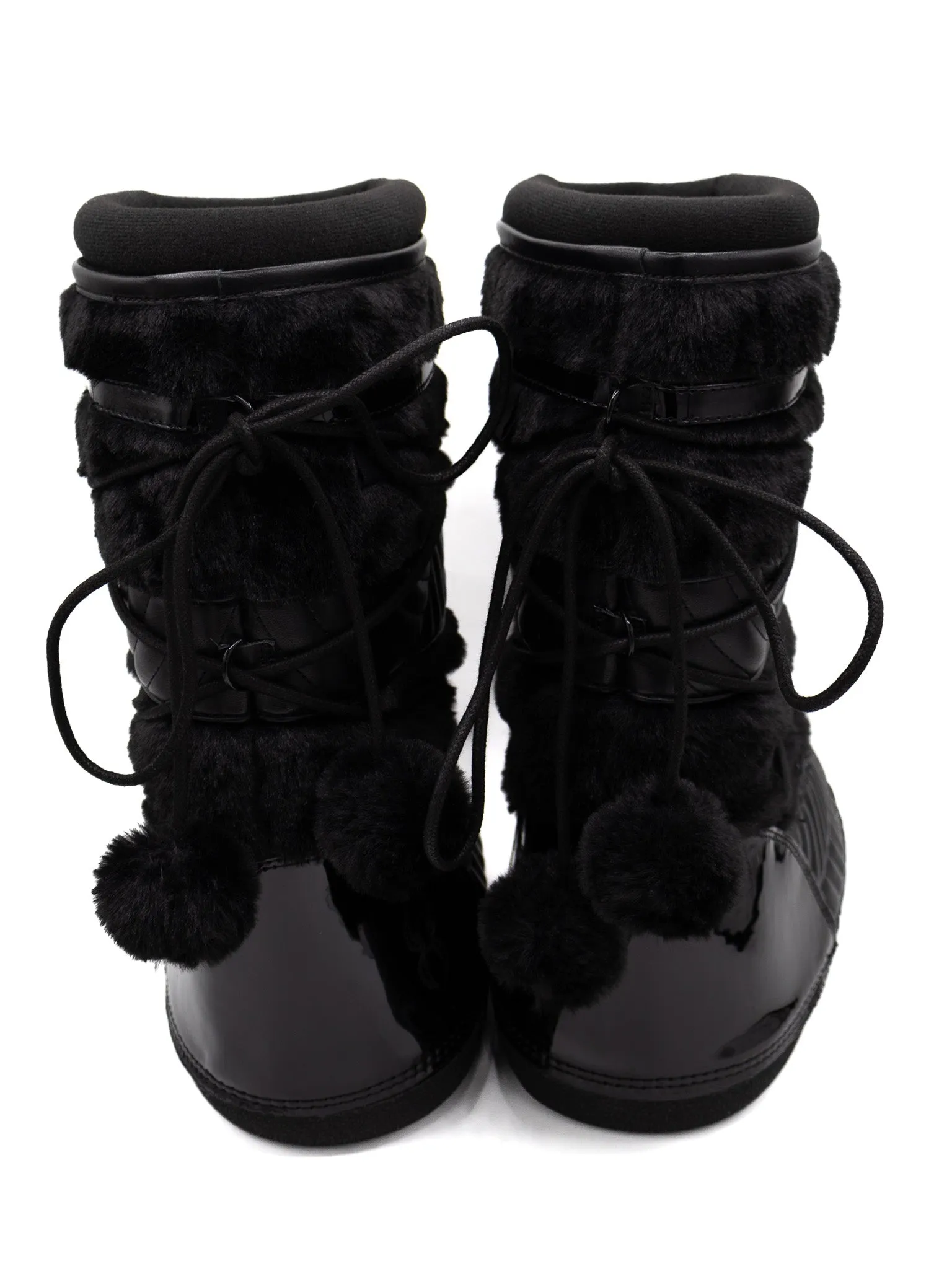 Blackout Web Blizz Boots Y.R.U.