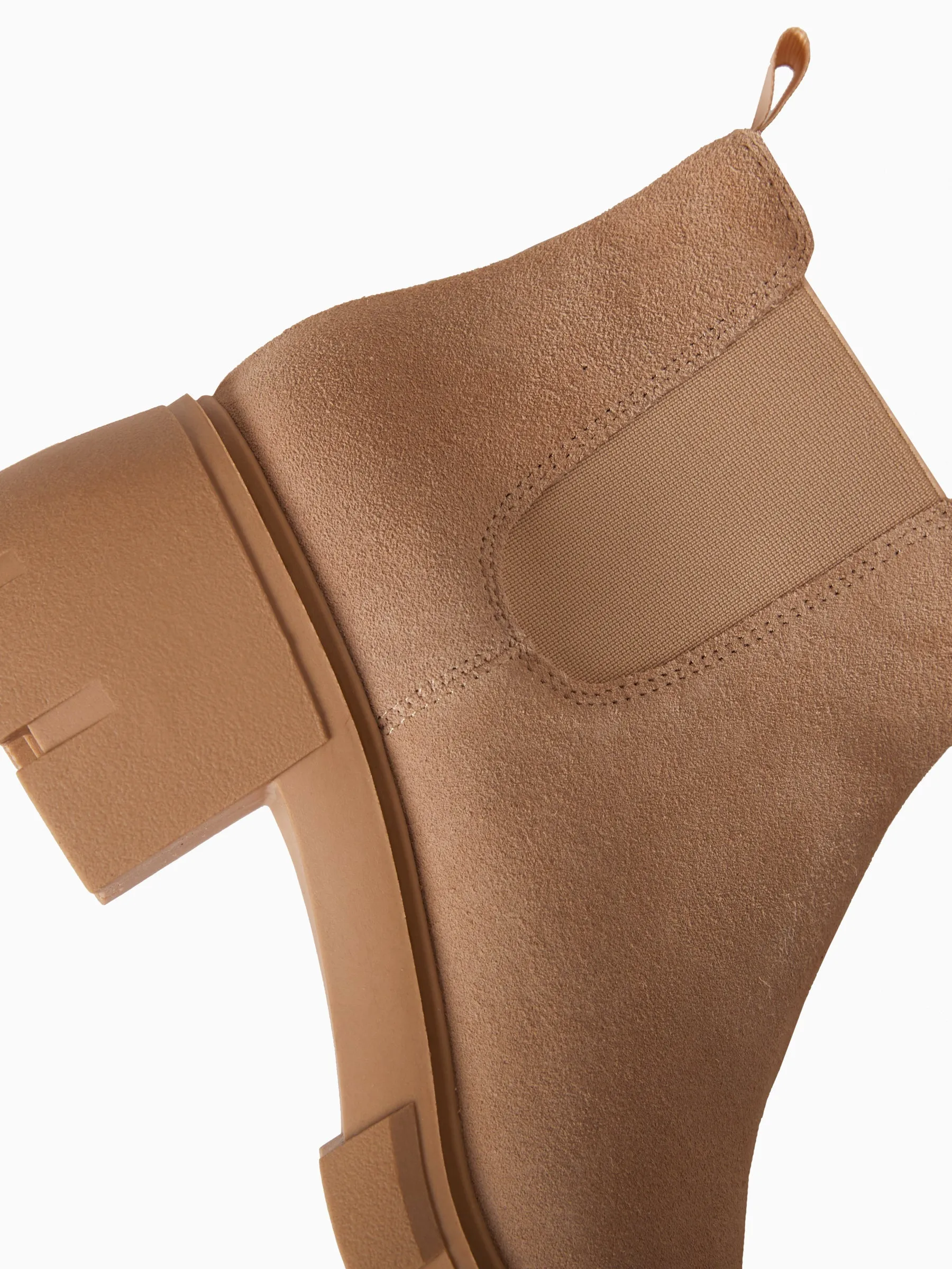 Howler Chelsea Boot