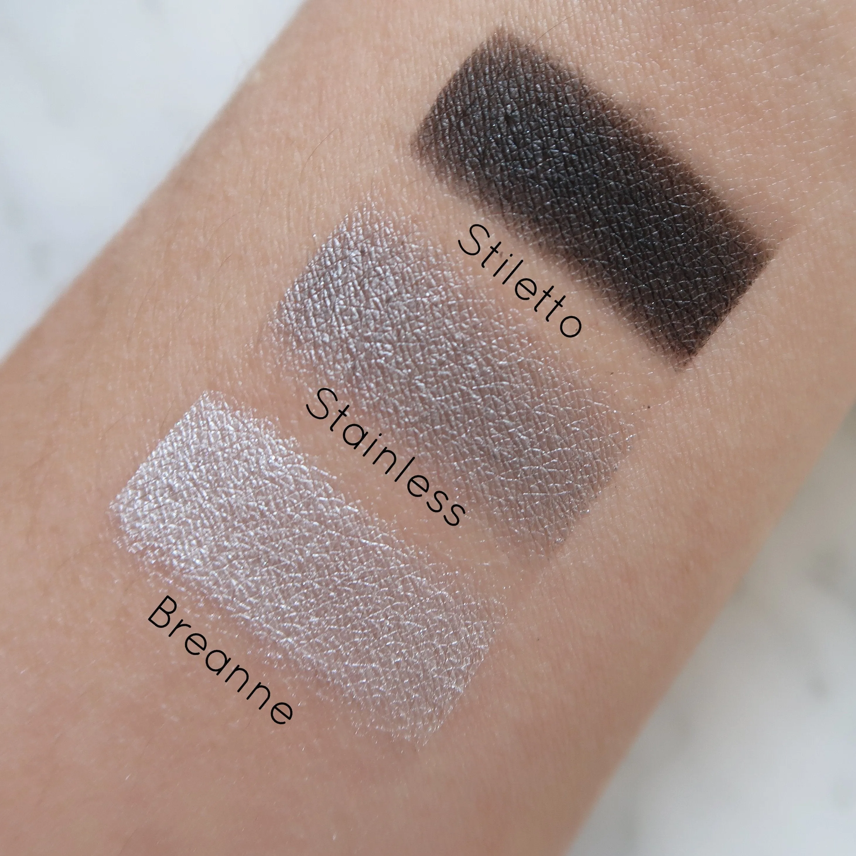Stiletto • Pressed Eyeshadow Pigment